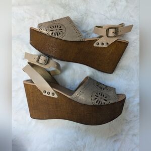 Lienda Italian Leather Platforms